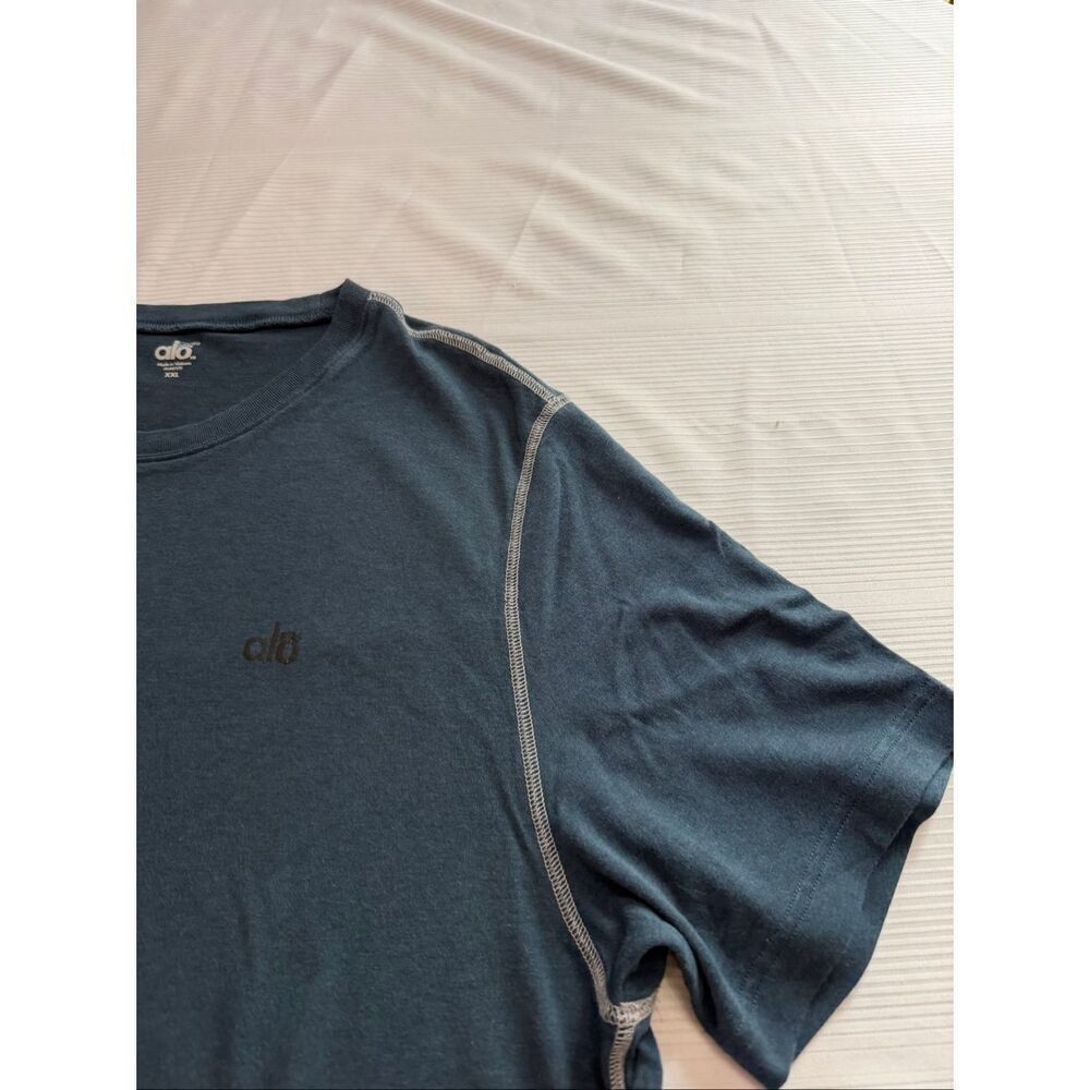Alo Yoga Cool Fit Men’s Athletic Blue Short Sleeve T-Shirt Size XXL - Picture 2 of 10